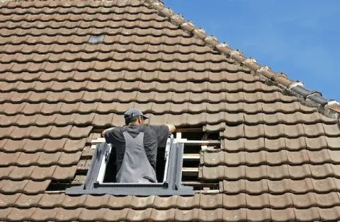 Pose de velux - May-sur-Orne